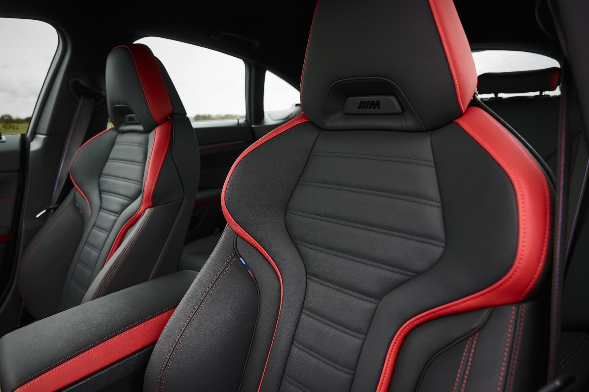 auto_bmw_nowe-samochody_bmw-i4-m60_bec88242 Fotele przednie BMW i4 M60