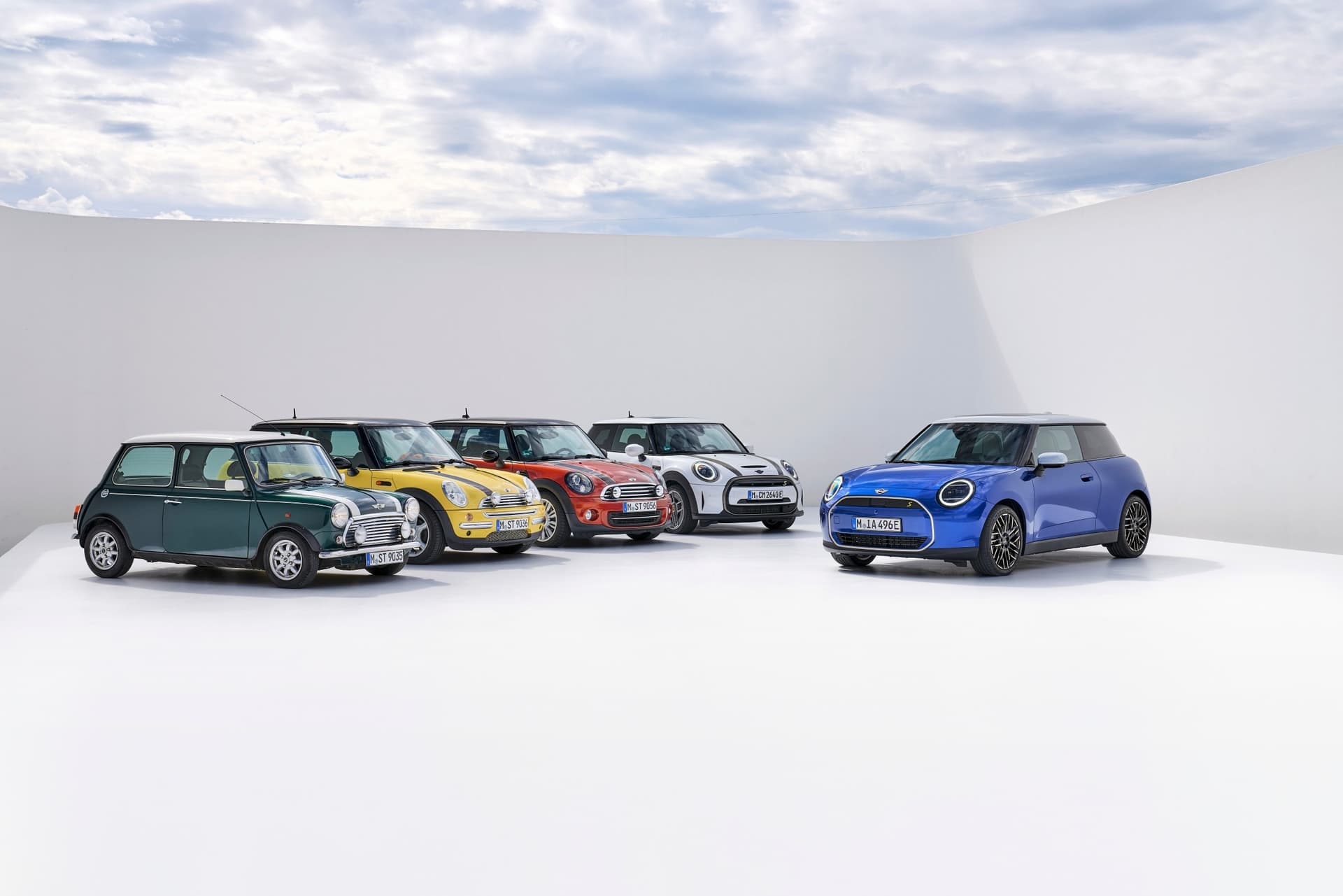 auto_mini_nowe-samochody_electric_8f4e6f19 Mini Cooper Gen 1 Mk VII, MINI Cooper Gen 2 Mk I, MINI Cooper Gen 3 Mk II, MINI Cooper Gen 4 Mk III, MINI Cooper SE