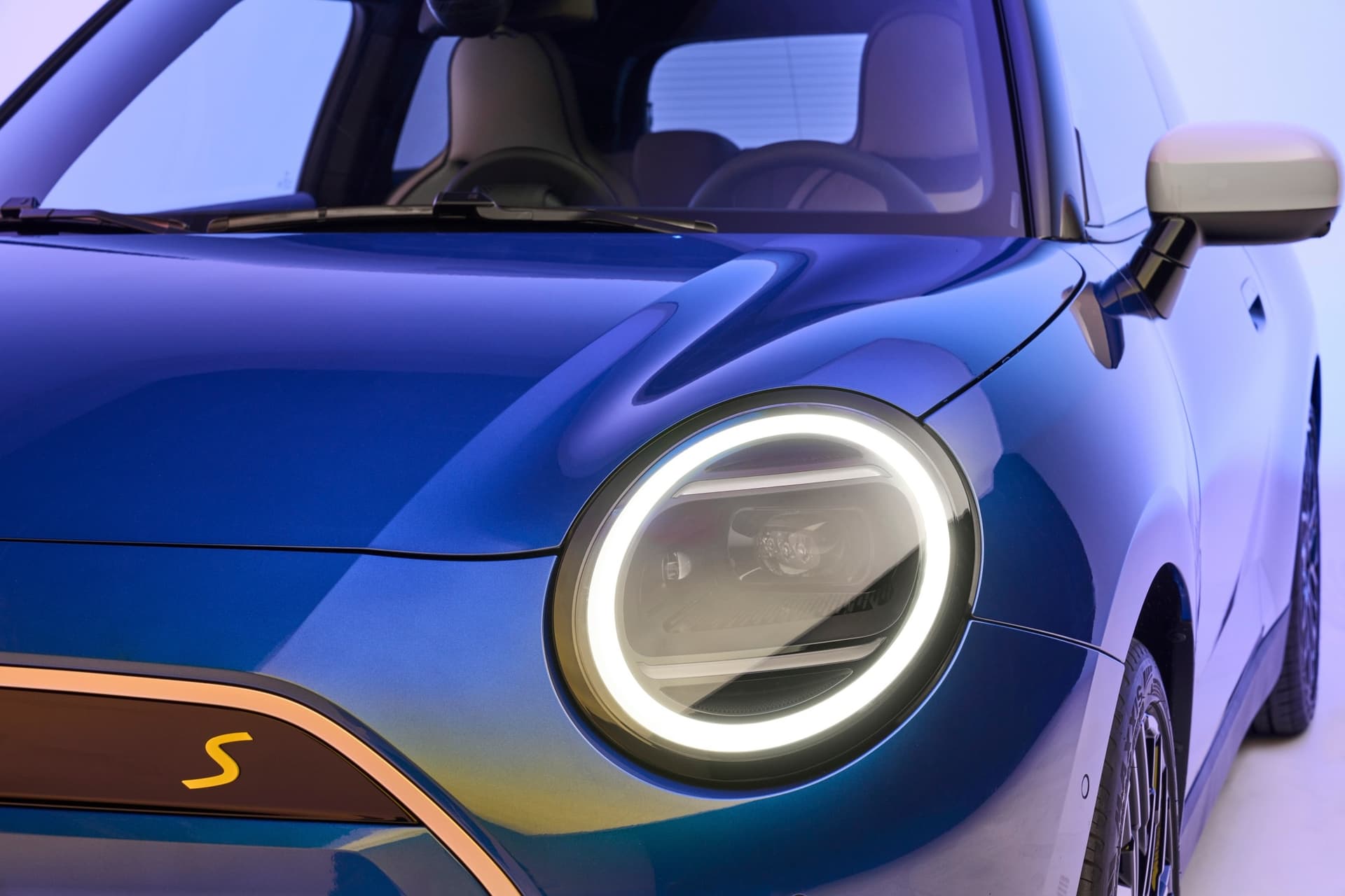 auto_mini_nowe-samochody_electric_a49c04f0 Lewy reflektor LED MINI Cooper IV