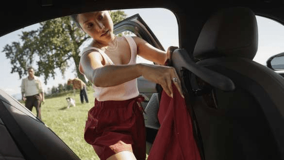 Wieszak na odzież BMW