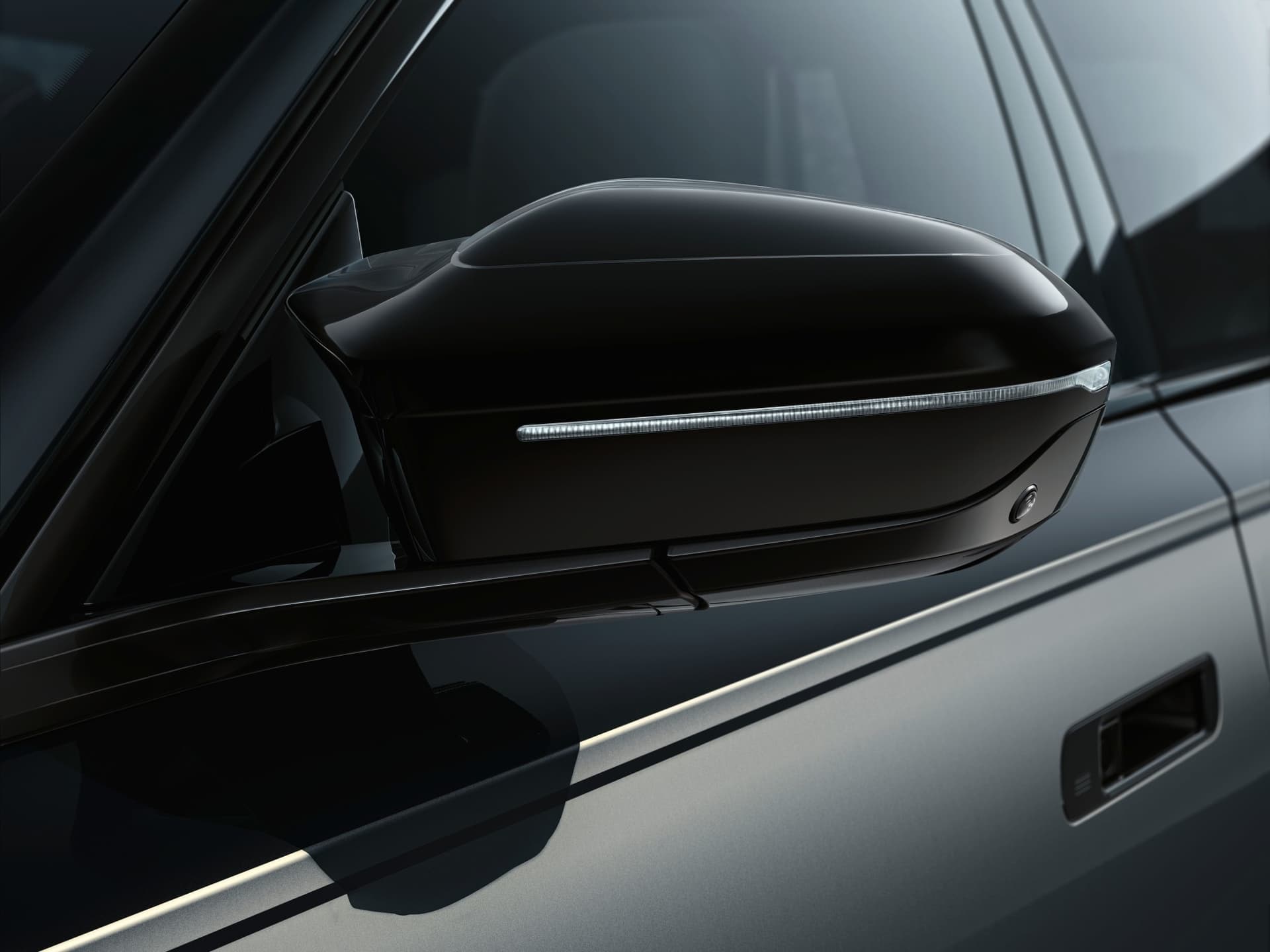 auto_bmw_nowe-samochody_bmw-750e-760e-plug-in-hybrid_be77e8b6 Lusterko zewnętrzne kierowcy, lewe. Kierunkowskaz i czujnik systemów pokładowych